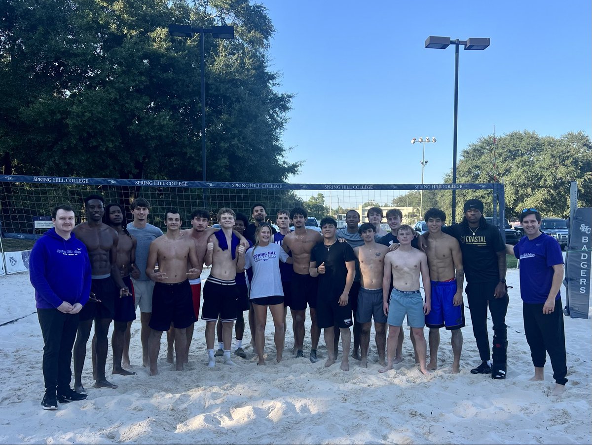 coachjohnredman's tweet photo. If 🏀 doesn't work for the BallinBadgers… WE might have a career in Beach 🏐 Volleyball. 🟣⚜️⚫ #FamilyFirst https://t.co/nozk3r1Phx