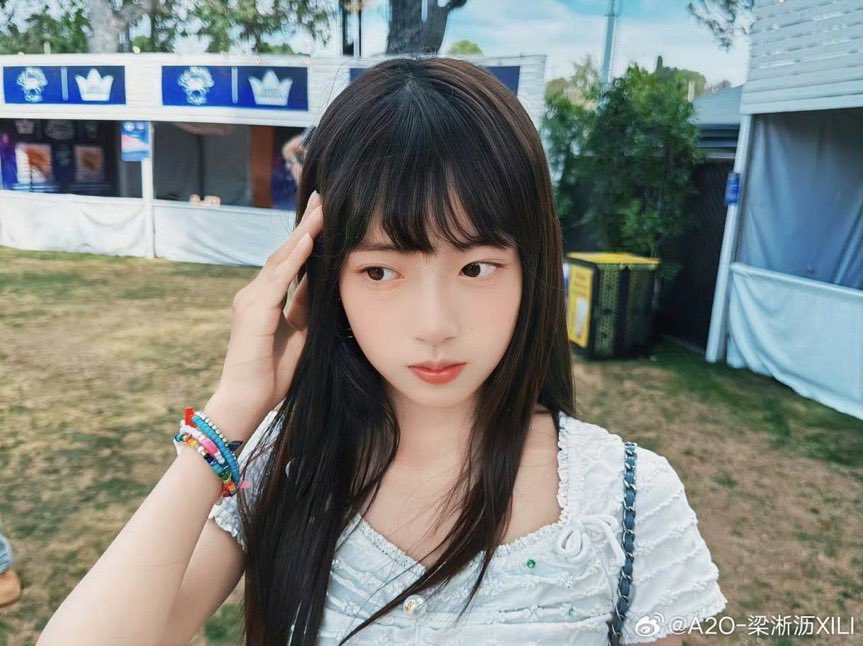 A2OXILIFAN's tweet photo. 시리 과사들중에서 중티 나는거 너어무 좋음… (당연함시리는중녀임) https://t.co/Rm4FQ1f7Wx