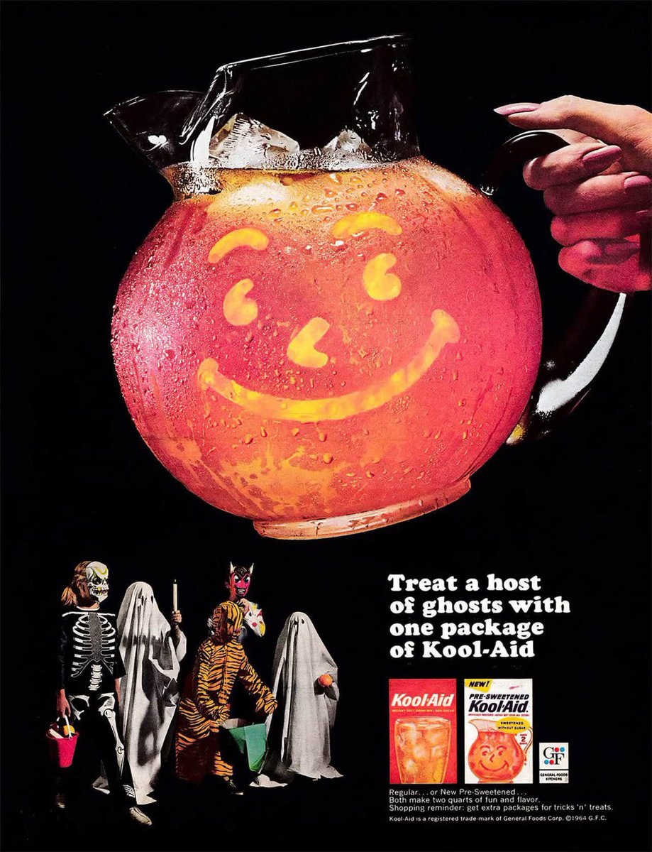 ForBlustSake's tweet photo. Halloween themed ads lost throughout the years. 

#vintagehalloween 

Embers till Autumn. 🍂 https://t.co/zJExo6eNGt