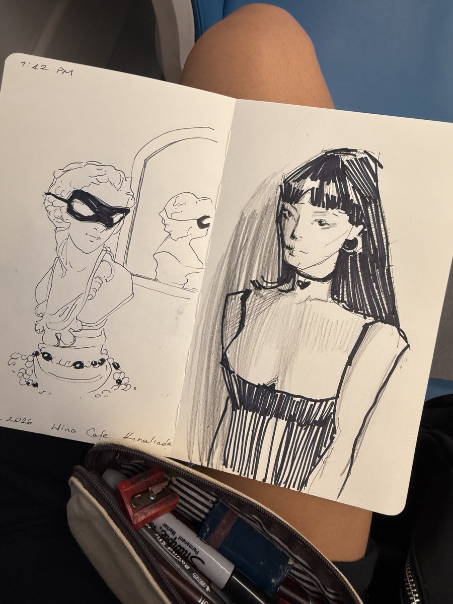 twinsmoon3's tweet photo. performatively sketching under 5 minutes on the train https://t.co/MweaFPbSAb