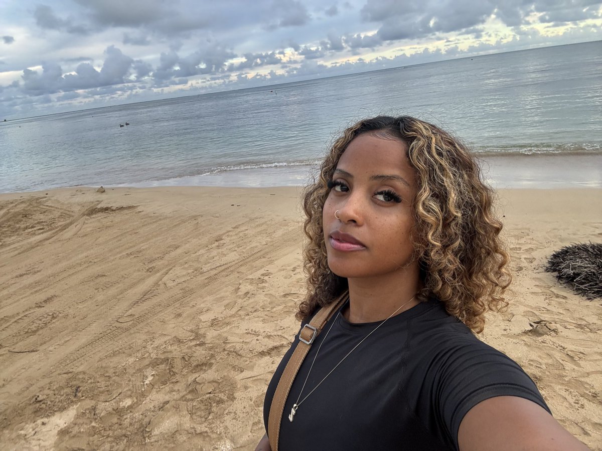 zsatia's tweet photo. natural girl in her natural habitat 🇵🇷 https://t.co/L7FFylAB0N
