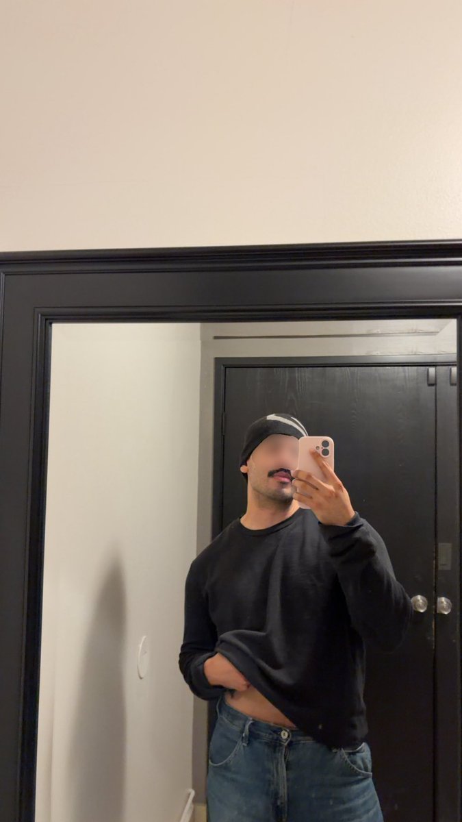 OhReekooo's tweet photo. Ok but this was the actual norm fit for today https://t.co/jNTa3D3cXq