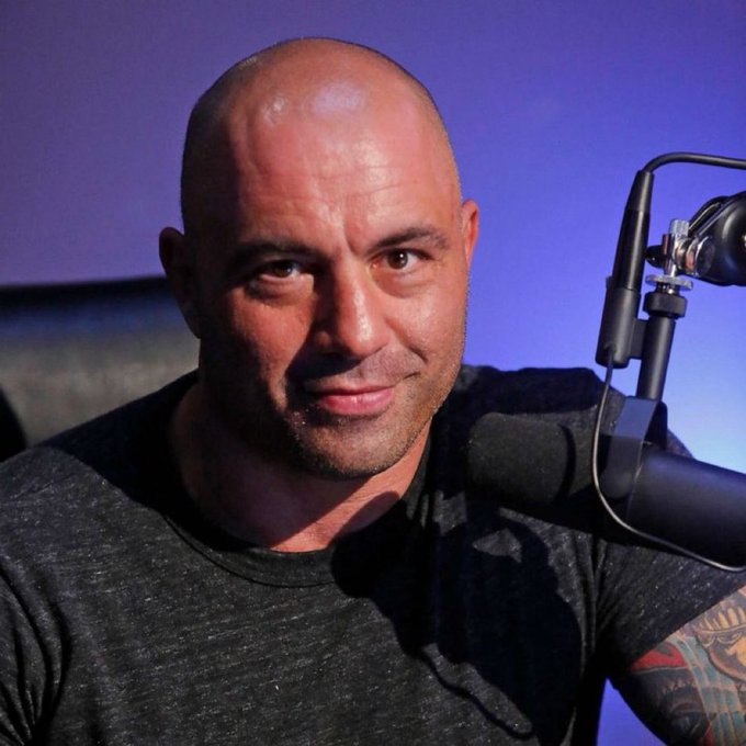 RedLineReportt's tweet photo. 🚨BREAKING:  Joe Rogan just said that the FBI and Nancy Pelosi are responsible for the January 6th Capitol attack. 

What's your reaction? https://t.co/gvkCtZmaiE