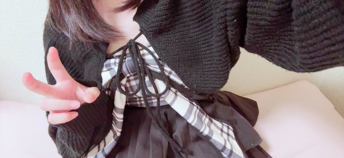 pnjet4's tweet photo. 全身SHEINコーデ https://t.co/pgZvB329Wz