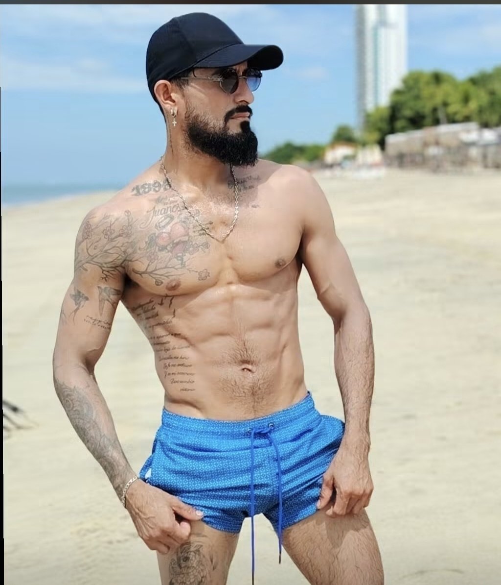 suyjuanas's tweet photo. 🇵🇦😘Cuanto cuesta subir de peso
Hay no como dise el video ser fitnes si será lo mio 🤔 https://t.co/ze4hVmmPjE
