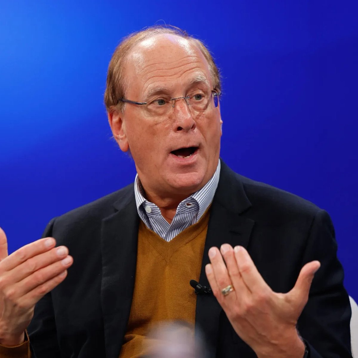 MartiniGuyYT's tweet photo. BlackRock CEO Larry Fink says the US could fall into a recession if data centre construction was put on hold.
The US national debt is now around $40 trillion, while billions are being poured into AI infrastructure.
I think this shows just how much the US economy is relying on the AI boom.
Companies are spending huge amounts on data centres, chips and energy to keep up with AI demand.
If that spending suddenly stops, the impact on jobs, investment and economic growth could be massive.
AI could be one of the biggest opportunities of our lifetime, but the amount of money being poured into it also creates risks if expectations don't live up to reality.