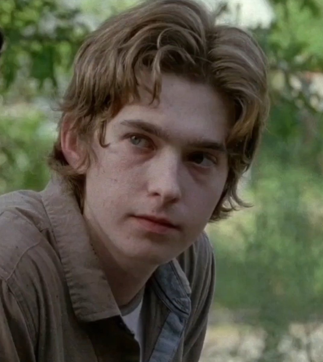 sarahkyle7's tweet photo. #TWD                               #ResidentEvil https://t.co/gCdwIFdnGE