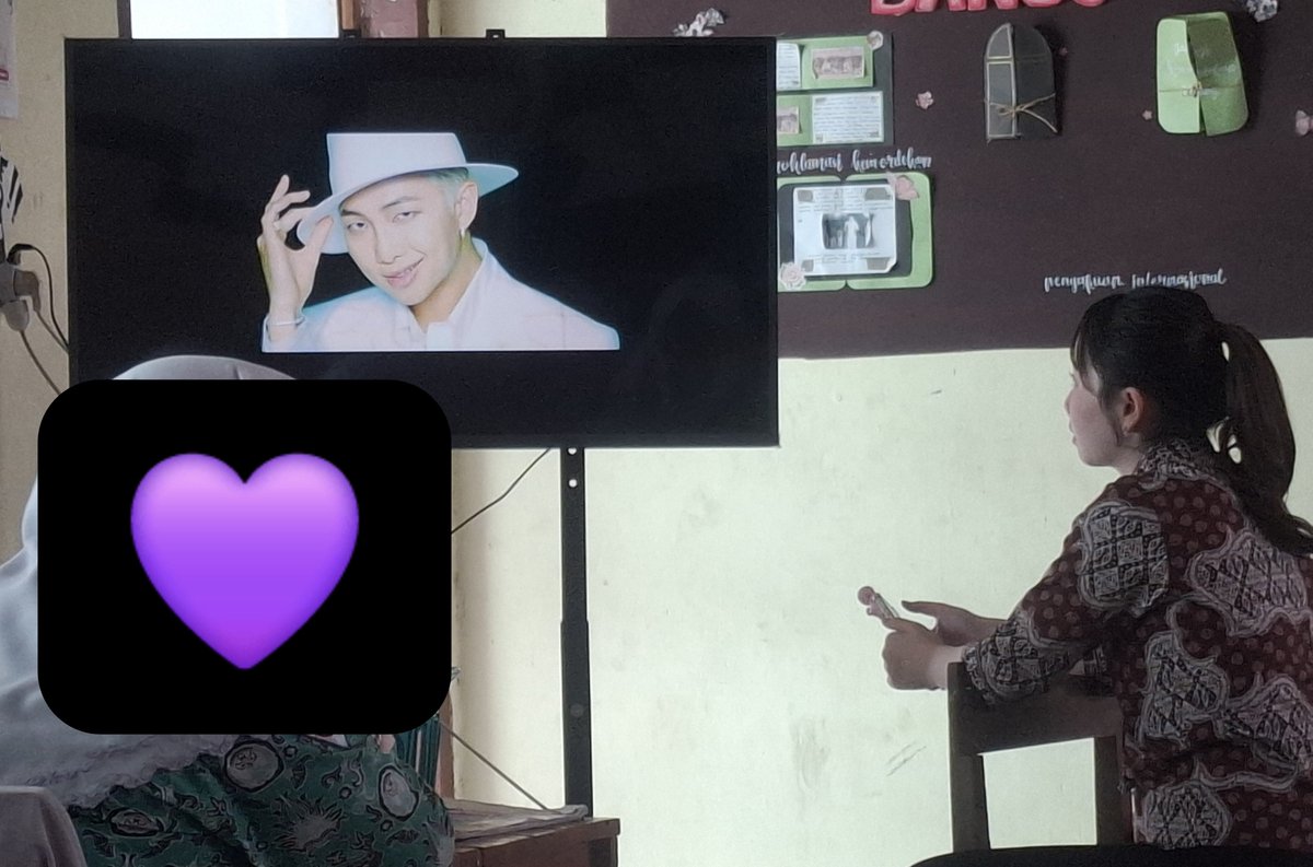 cigorswag's tweet photo. guru jepang gw disetelin kim namjun lngsung jatuh cinta jir #rm #rmkimnamjunfavorit https://t.co/afnK0KfOxN