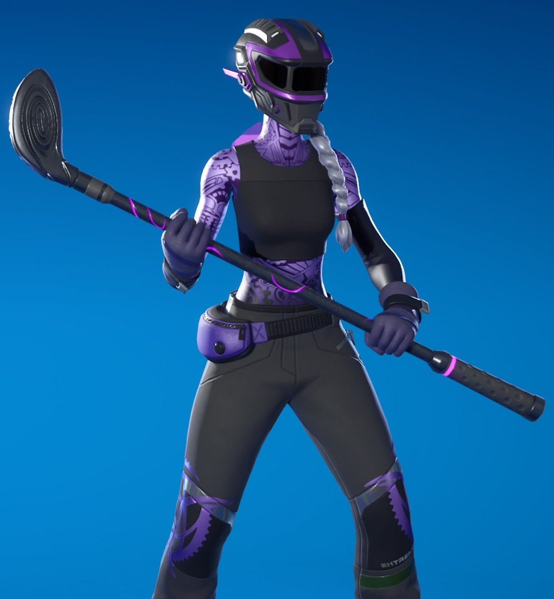 RiotMaggy's tweet photo. Yeah, she takes golf VERY seriously. https://t.co/UKm0GK50yU