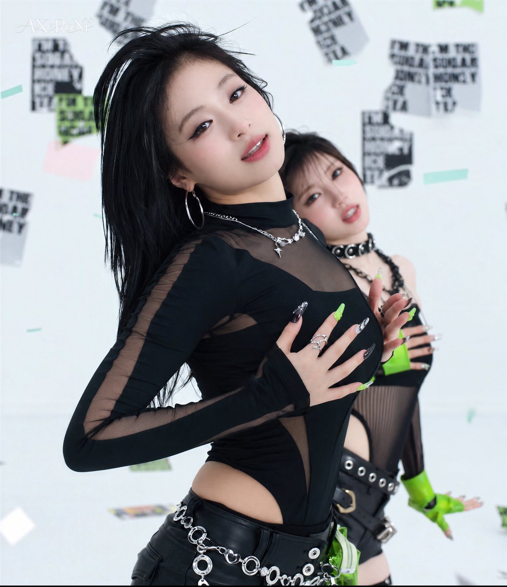 AXeRoNi's tweet photo. Woowoow Slayeon🔥🔥🔥
#AHYEON #BABYMONSTER #정아현 https://t.co/2r7wefdsid