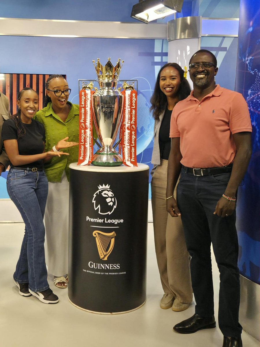 ntvkenya's tweet photo. The Premier League trophy is in Kenya!!🥳🙌🏾🏆🇰🇪

All Chelsea and Man U fans are encouraged to take pictures while it's around. 🙏🏾😂 

Reigning champions, enjoy it! 🔴⚪️❤️ #FixingTheNationNTV https://t.co/UBDvT87czJ
