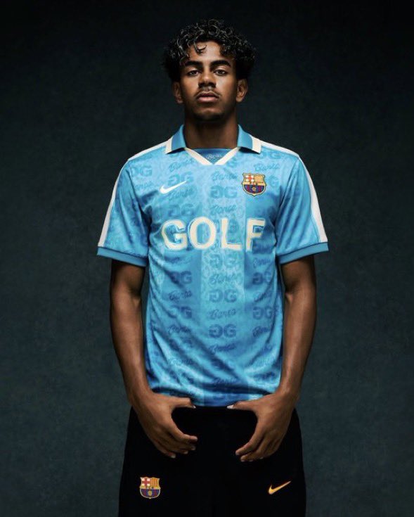 VisionBlaugrana's tweet photo. 🚨 OFFICIEL | VOICI LE MAILLOT SPÉCIAL POUR LE CLÁSICO ! 🔵🔴

En collaboration avec Tyler the Creator &amp; Golf Wang. 🤝

Vous aimez ? 👇 https://t.co/z5bena2udi