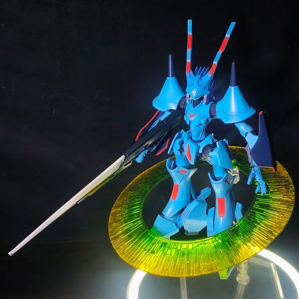 mskasuga's tweet photo. #ブレンパワード は前作『機動戦士Vガンダム』で重度の鬱病に見舞われた富野監督が、病から回復する過程のなかで、魂の渇きを癒すようにゴクゴク吸収したオーガニックやらスピリチュアルやら東洋医学（ノヴィス・ノアの艦長は鍼灸師！）やらの要素が全開で、一見すると https://t.co/LyLwD5tsHf