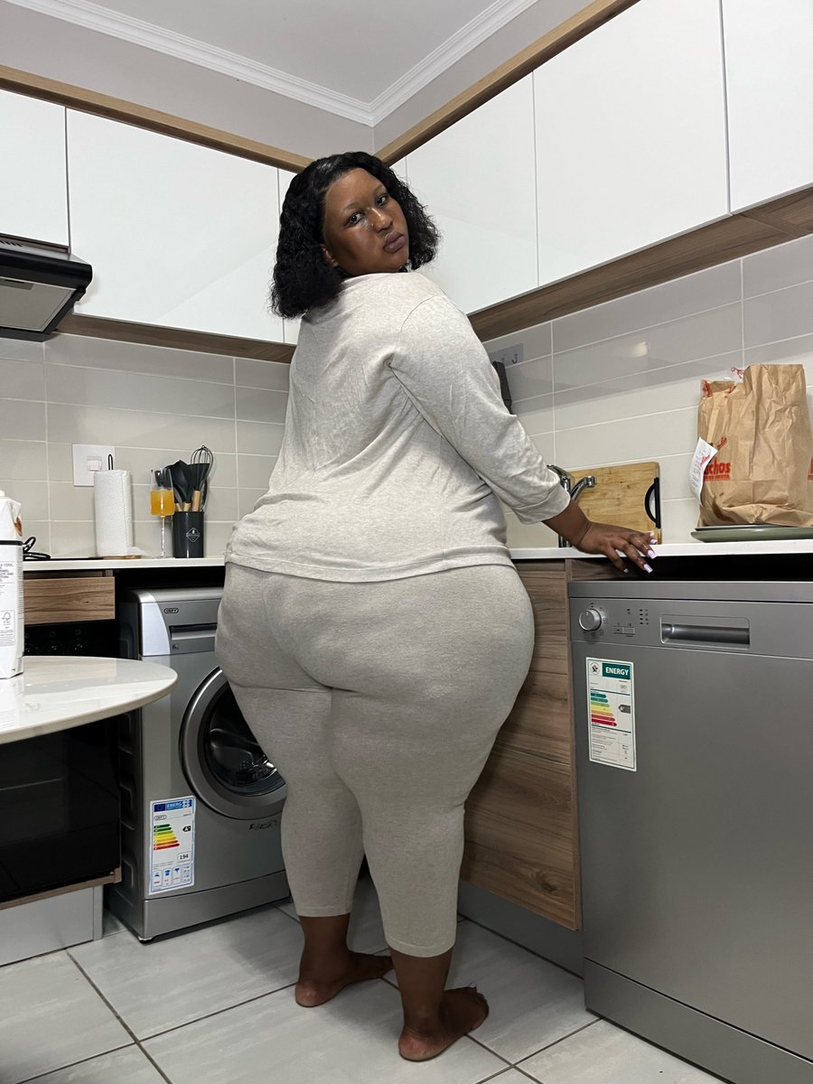 mamaafricabbws's tweet photo. Meet @zama_thebutt https://t.co/LHAhzFhigp