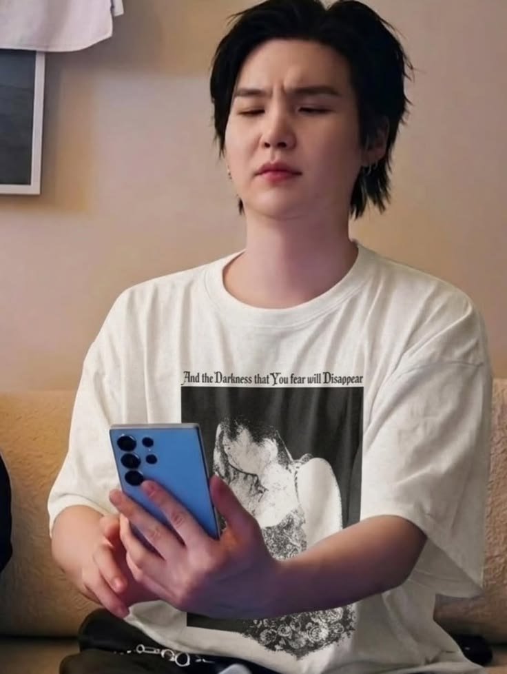 bi_vs_2's tweet photo. @kvrdllz Weno a mi si me toco una q grito pero solo la escuchaba a ella será tiktok y su silenciador https://t.co/y9zPwIfIfC