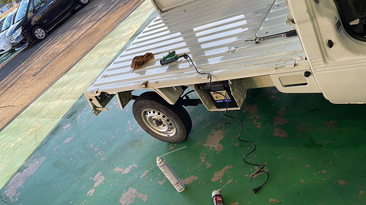 mikuniauto's tweet photo. 固着して動かないバッタリも取り外してを動く様にし��す https://t.co/wvTQtwsLIu