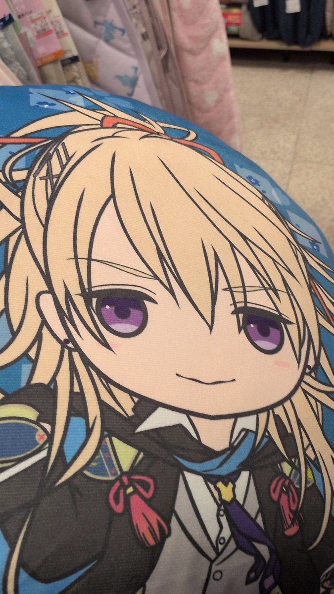 masata4321's tweet photo. 地元のしまむらに行ったらなんとも目が合ってしまった笑 https://t.co/nxzEFrn0x7