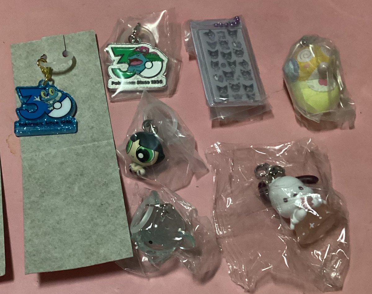 wat15_pika_soma's tweet photo. キャラクター　サンリオ　ポケモン　ケロロ軍曹　パワパフ　など　ガチャ　交換

譲→画像の物
求→キャラクターのガチャ　ご提示よろしくお願いいたします。

特にシナモン、マイメロ 、パワパフ、ベリエちゃん、たまごっち求めております。

郵送でのお取引き希望です。
よろしくお願いいたします。 https://t.co/hIn7mFkZbu