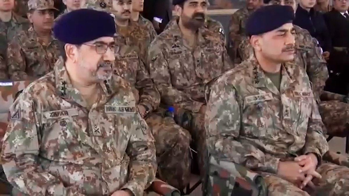 PakistanFauj's tweet photo. The Prime Minister of Pakistan Muhammad Shehbaz Sharif appoints Lieutenant General (R) Muhammad Zafar Iqbal as the Special Assistant to the Prime Minister on Energy, with the status of Minister of State, with immediate effect. https://t.co/G8aLFUypQ0