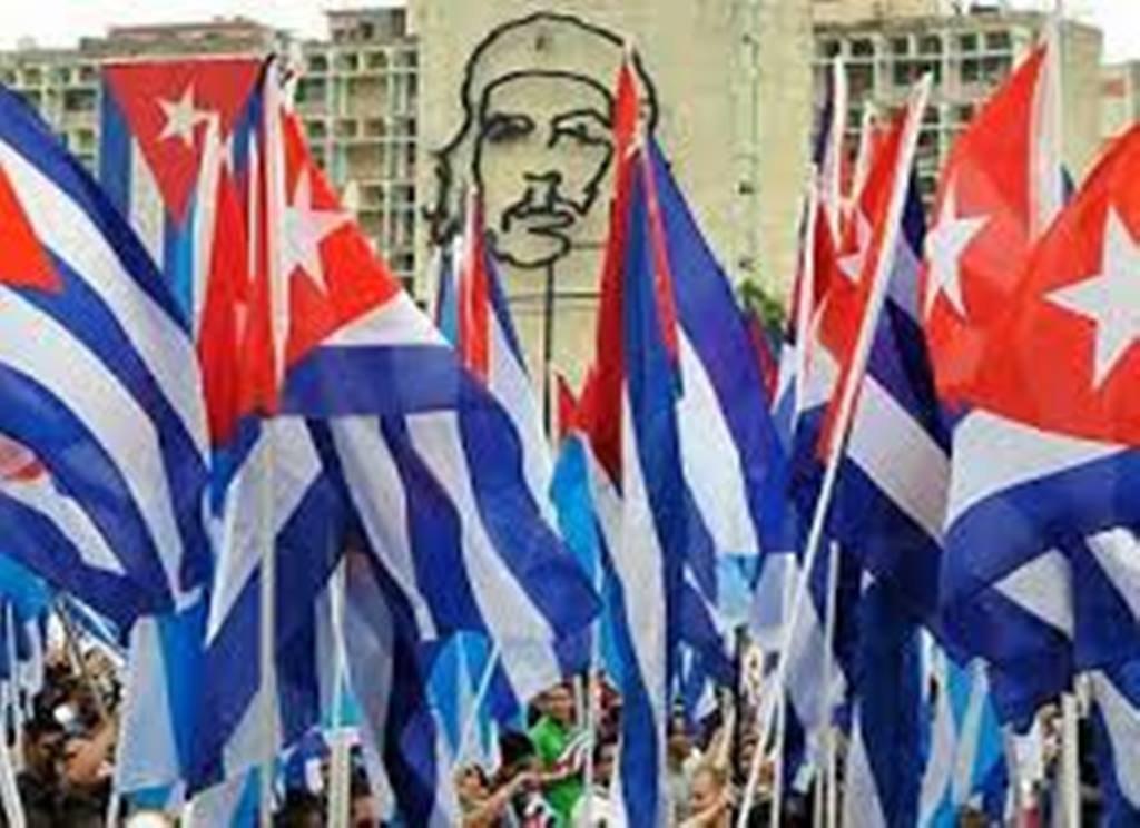 elpce's tweet photo. 🇨🇺Denunciamos las presiones y el chantaje de Estados Unidos para impedir una nueva condena internacional del bloqueo contra Cuba

🔗https://t.co/gSNT8sAUSO

#TumbaElBloqueo
#HandsOffCuba https://t.co/FmLGAPx4HW