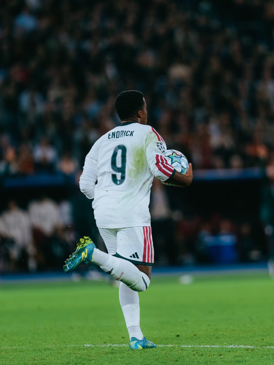 endrickgabri9's tweet photo. Qué noche! Feliz de poder ayudar al equipo en esta importante victoria fuera de casa! ¡Hasta el Final! 🤍⭐️

Obrigado meu Deus! 🙏🏿❤️ https://t.co/BDwCbhVg3d