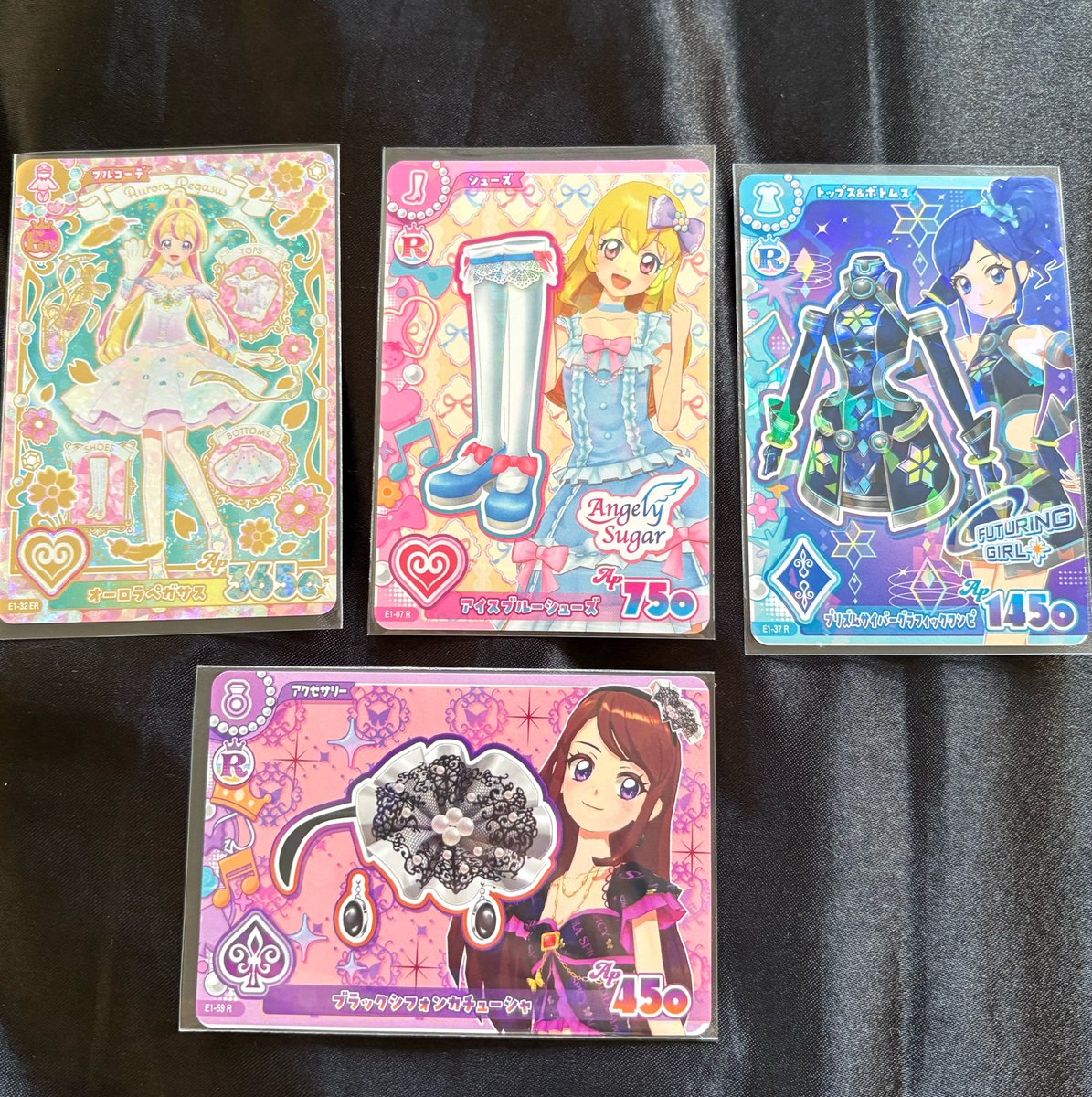 yyyyyyyy__i's tweet photo. アイカツカード交換  アイカツアンコール
アイカツ  アイカツカード

譲➡️1、2枚目

求➡️3枚目グレー(赤ライン最優先)

ノーマル同士、レア同士交換お願いしております。郵送希望
纏めての方優先✨ https://t.co/yAMoUvOqno