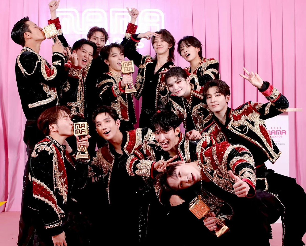 Cherishh_0808's tweet photo. #2026MAMAVOTE #SEVENTEEN

나 아직 23마마 24마마 못잊었다
어서 가서 투표합시당 https://t.co/gE2hxmDEaY