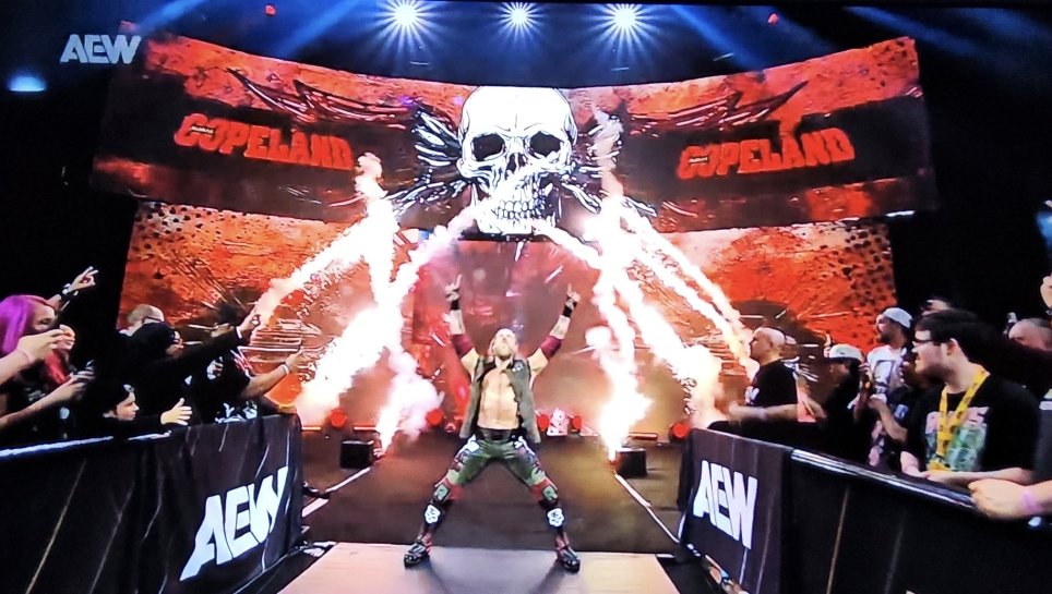 ActionManiac1's tweet photo. #AEWDynamite #SamoaJoe #TommasoCiampa #AndradeElIdolo #WillOspreay #TriangleofMadness #DivineDominion #MercedesMone #KazuchikaOkada #KonosukeTakeshita #AdamCopeland #DonCallisFamily #TheDeathRiders #AEWonTBS #MyAEW #AEWonMax https://t.co/IJ0XAHsQCh
