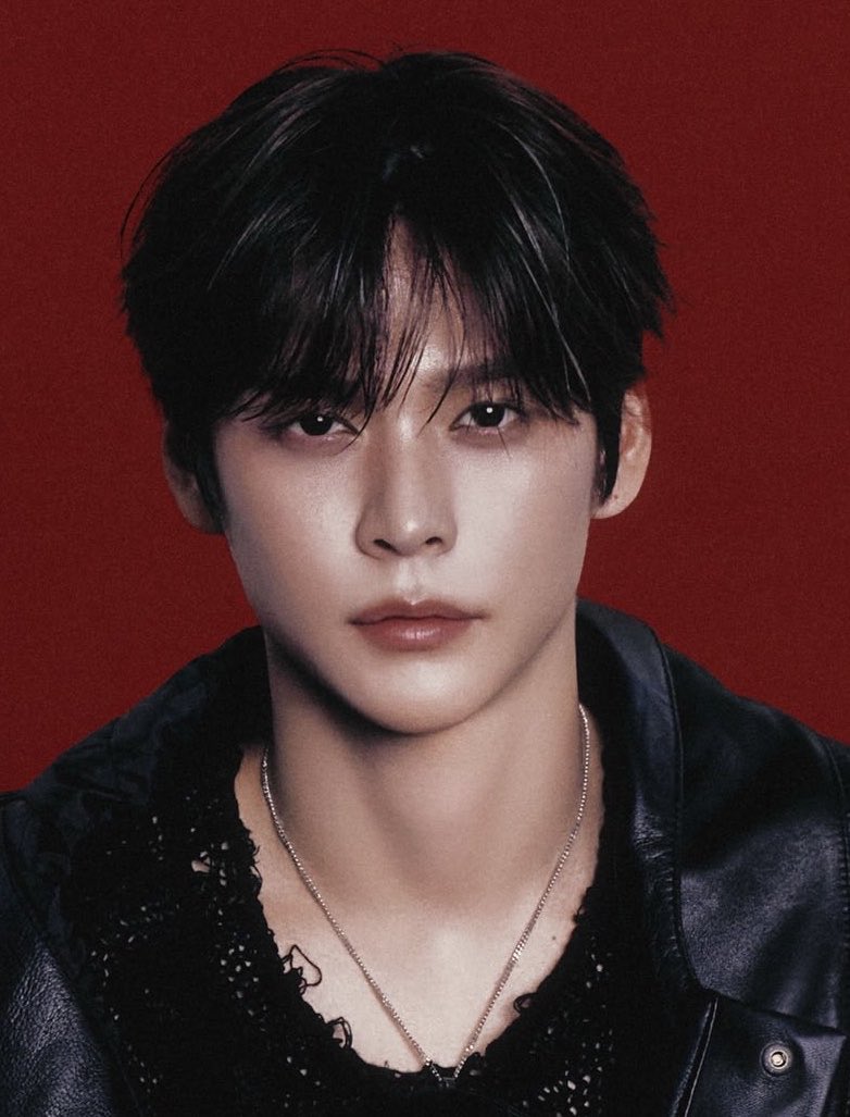eunseokcloud's tweet photo. i love this kind of concept 😭😭❤️ https://t.co/r8b0r5RYdn