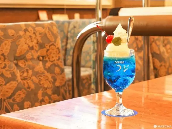 MATCHA_global's tweet photo. There are many places to get coffee in Tokyo, but these 15 unique spots go far beyond your average cafe! ☕✨

Snuggle under a kotatsu table in Shimokitazawa, sip tea in an Ueno footbath, or explore a treehouse cafe in Minami-Azabu👉 https://t.co/dzKv9skhmW https://t.co/1oFjDce7n9