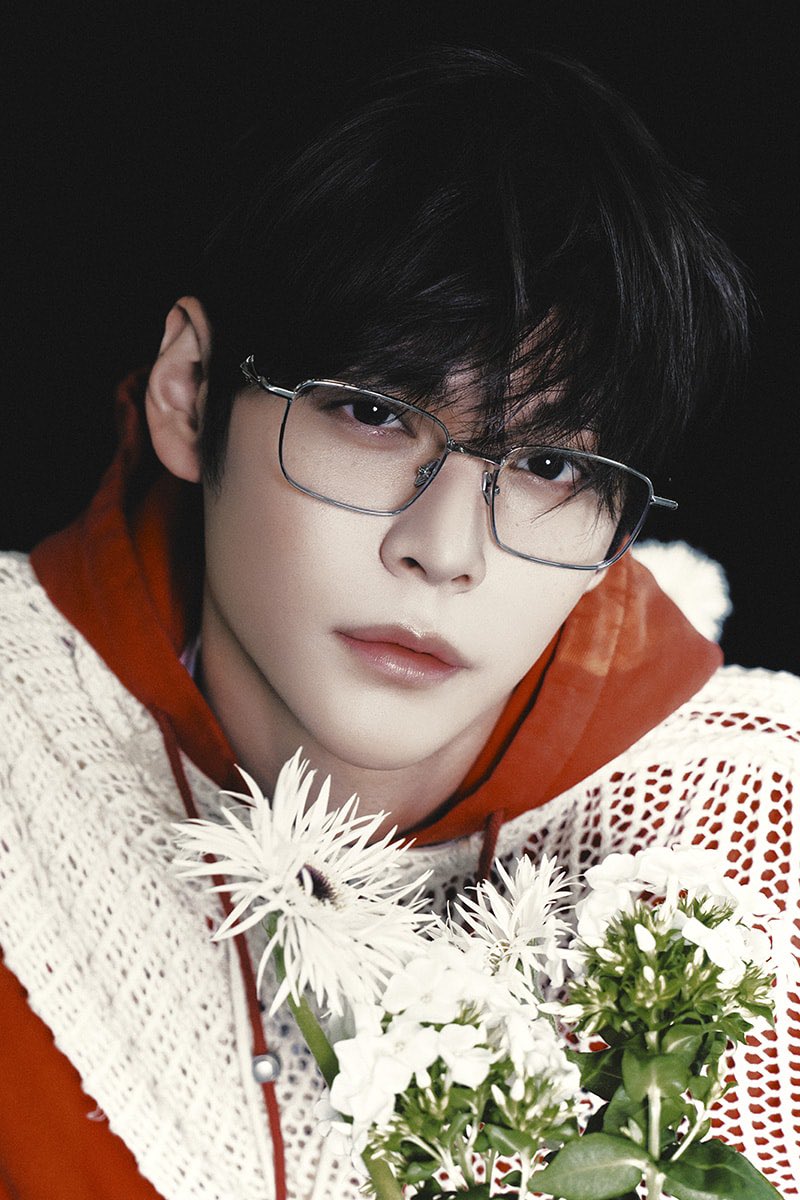 riize_archives's tweet photo. EUNSEOK for tmrw Magazine. https://t.co/hOMWk0Wurl