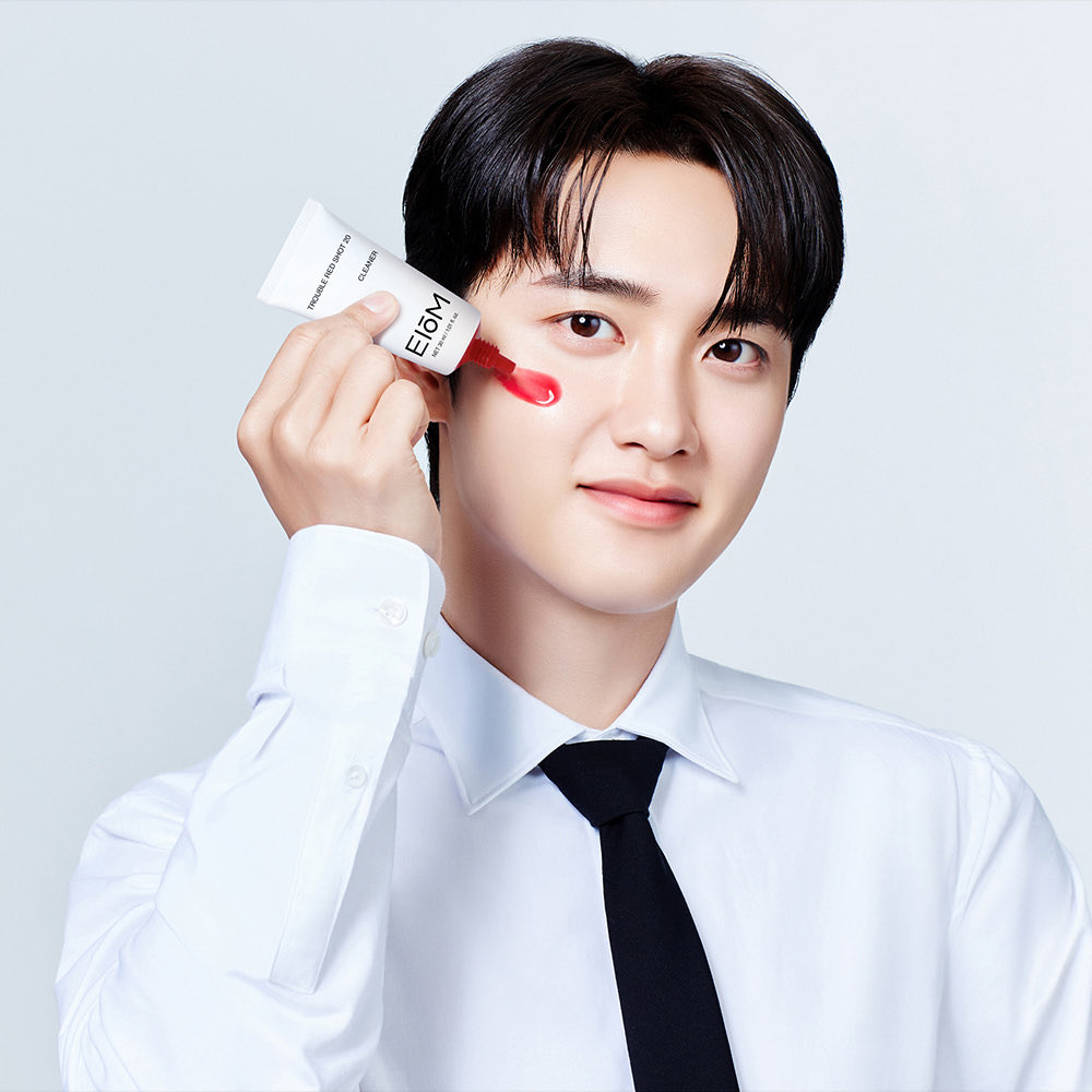 EXOGlobal's tweet photo. [OFFICIAL] 261015 EIOM Website Update with #DOHKYUNGSOO 
🔗 https://t.co/HV0fXxcSke

DOH KYUNGSOO for ‘EIOM’

#EXO #엑소 @weareoneEXO @DOHKYUNGSOO_X https://t.co/xD64CxgrSK