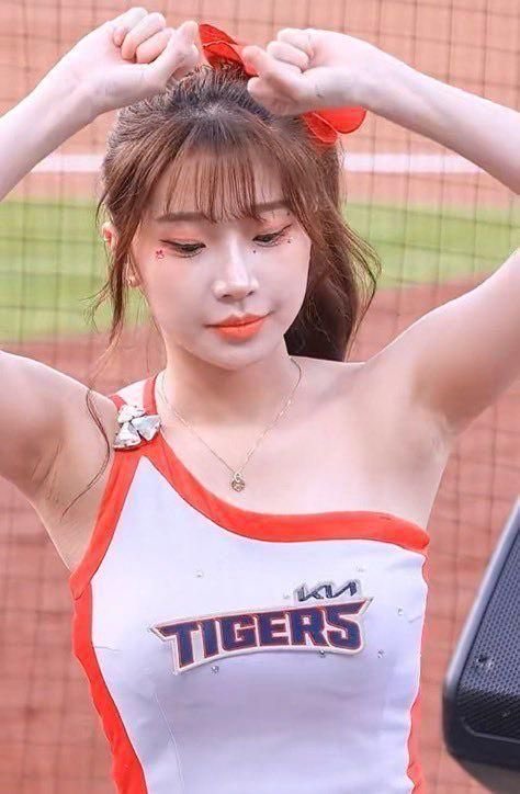 usse3v's tweet photo. 하아… https://t.co/3a07UdZhVc