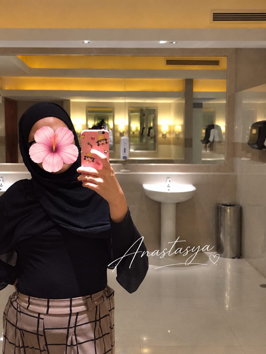 chikaadelldfmv's tweet photo. gabut banget anjir, sini napa dah. masa iya harus bikin surat undangan dulu 😭 https://t.co/tuzAiCu6GA