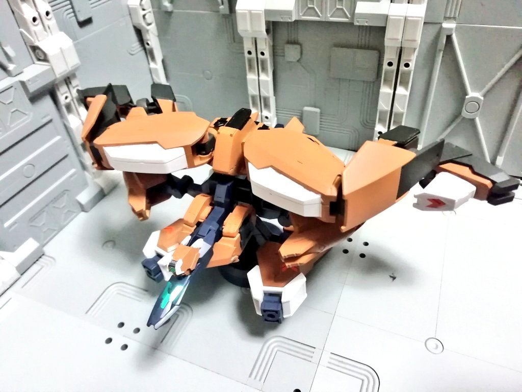 danjiri_p's tweet photo. #ミキシングビルドフェス

グシオンリベイクフルシティをコアガンダム用アーマーにしてみました https://t.co/ZyGP5fqBdK