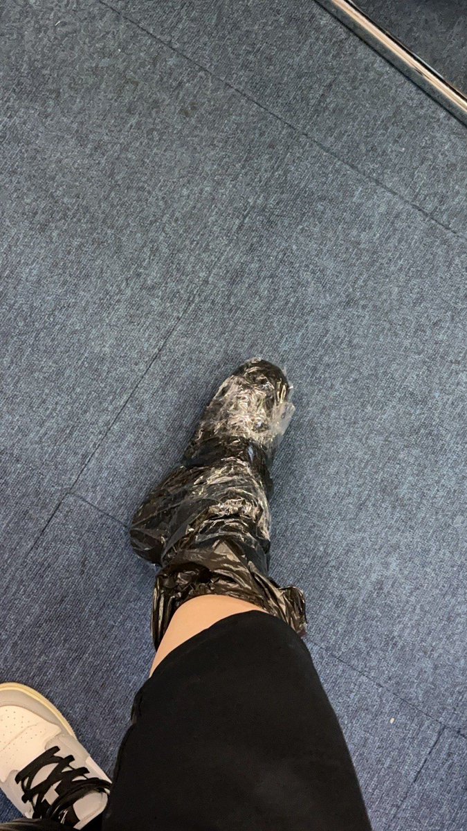 ozkaygroup's tweet photo. [I took a lovely stroll, sipping a warm latte, feeling the gush of wind, and got my shoes slightly wet from the damp ground. Perfect little moment!] https://t.co/NrNAZBRGx8
