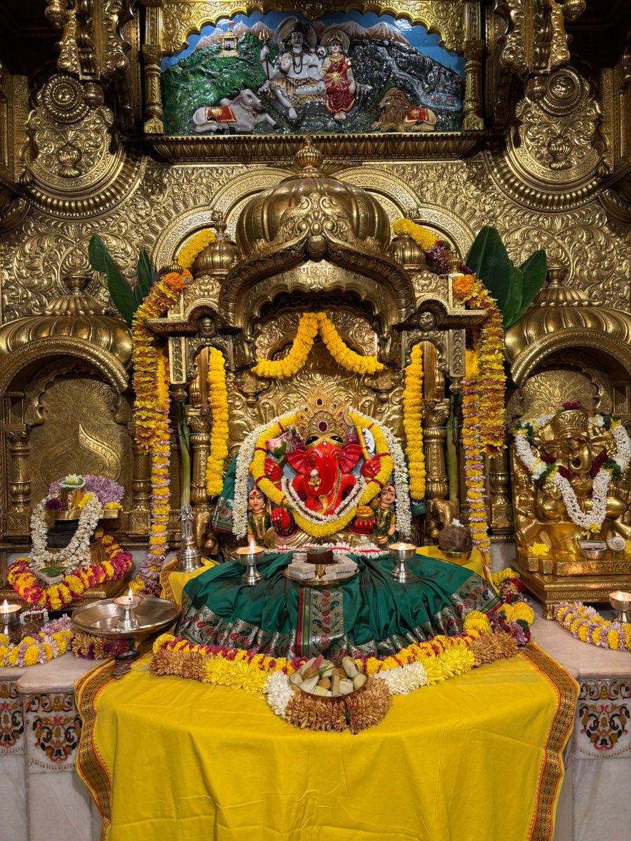 MoryaVibes's tweet photo. गणपती बाप्पा मोरया🌸 मंगलमूर्ती मोरया
🙏Ganapati Bappa Moraya🌸
🙏Mangalmurti Moraya
15/10/2026 https://t.co/A4HsXTsGND