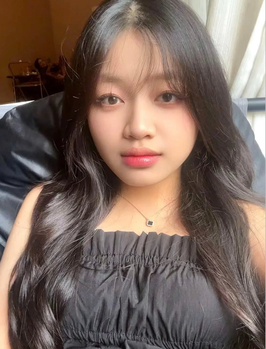 cmeo2k9's tweet photo. 🙂‍↔️ lên x kiếm tương tác https://t.co/JoK1EqgMw5