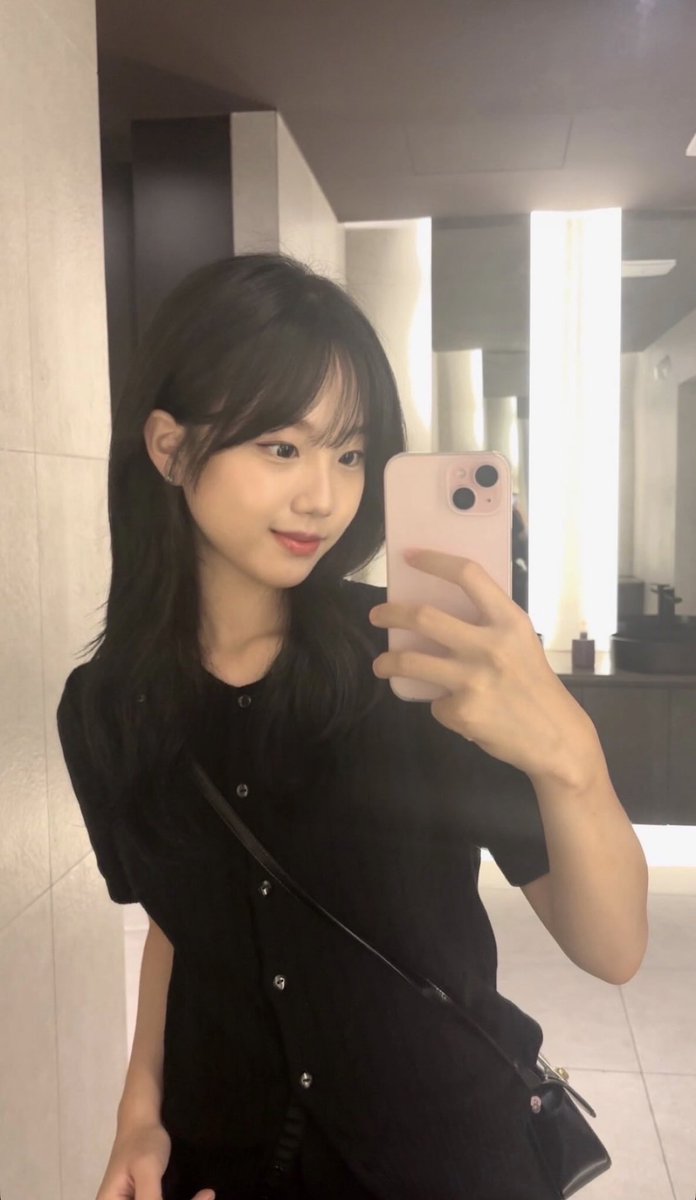 soj04ng's tweet photo. 요새 내 최애딸감💜💜🤪🤪
#지인박제 #지인상납 #지인능욕 #지인얼싸 #지인지키기 #배덕딸 #오나홀 #좆질 #겹지인 #겹지 #좆올 #얼싸 https://t.co/gfLV6vnP0B