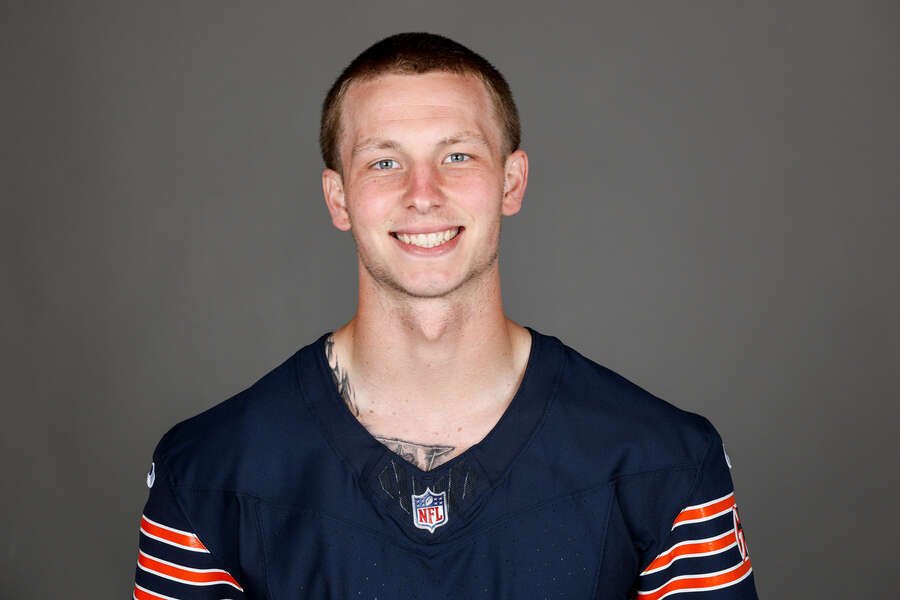 BFossMoose's tweet photo. Chicago sports got some lookalike athletes. (Tyson Bagent &amp; PCA) https://t.co/qGhnVhzI0g