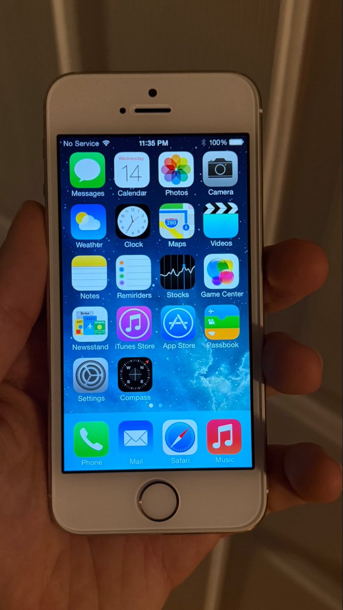 CLVRO67's tweet photo. iOS 7 🥹 https://t.co/jhOnNOpMR4