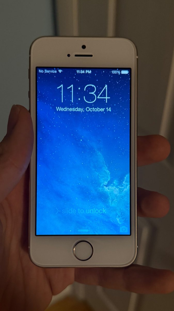 CLVRO67's tweet photo. iOS 7 🥹 https://t.co/jhOnNOpMR4