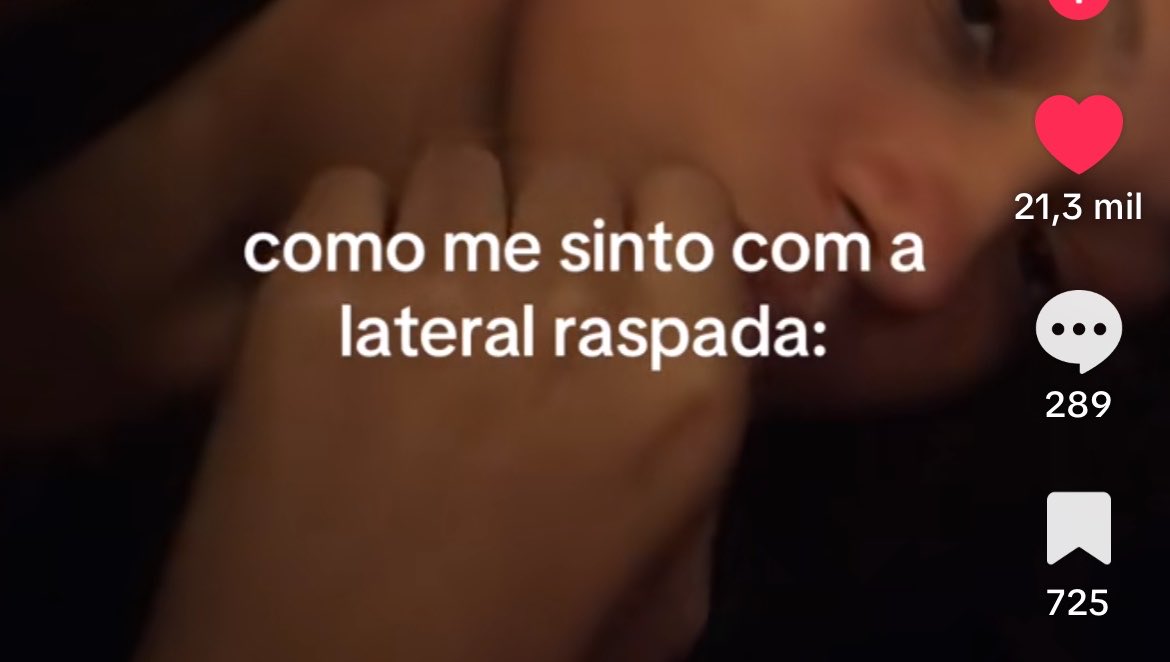 lanedomal's tweet photo. eu to tentando deixar a lateral crescer mas o tiktok não me ajuda 😭 https://t.co/JSxwrHoTGg