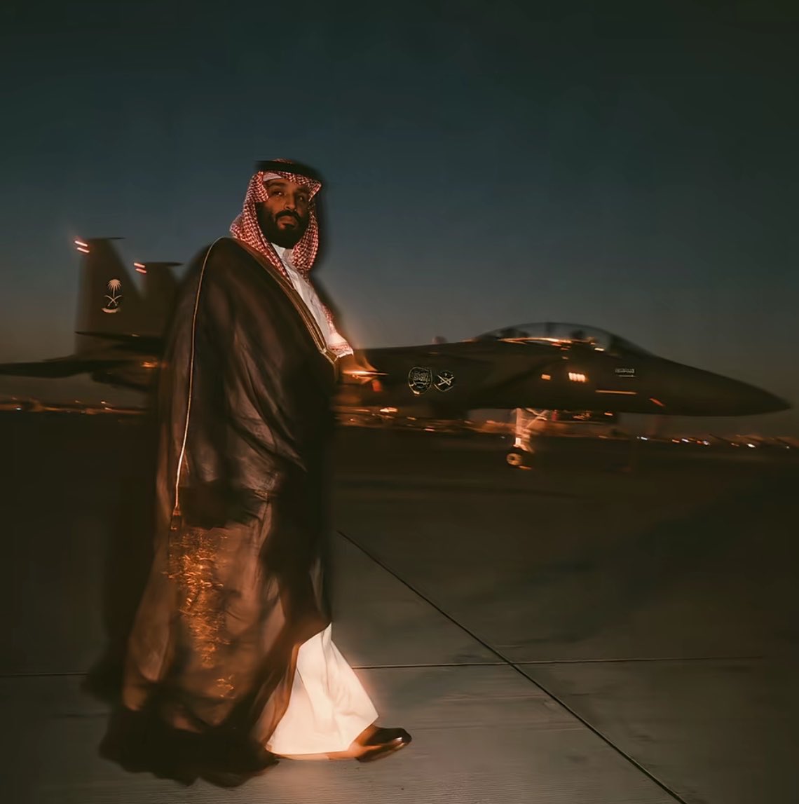 ksaglaaa's tweet photo. @Salhhmamaz0 عادي راضين نعيش بمجاعه تحت حكمة بس انت كل زق https://t.co/HYHKYq95x4