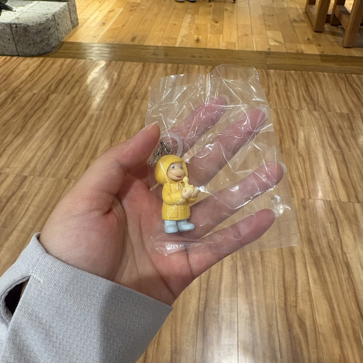 __momosuke's tweet photo. モンチッチとジョージどちらも好きで選べません https://t.co/6VxXLWzvdJ