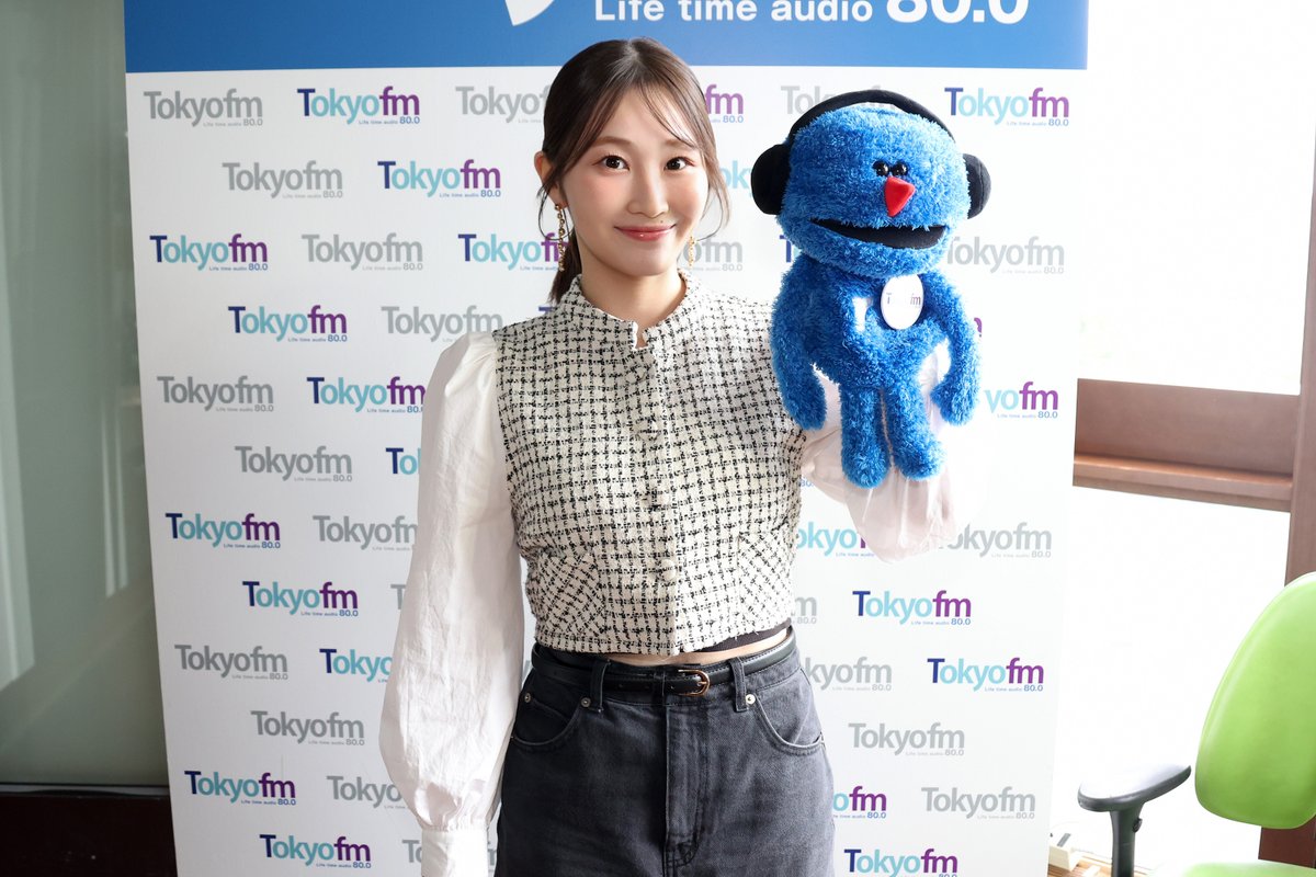 darehanaTFM's tweet photo. 🕐1時でーーーーーす‼️
木曜日の #ダレハナ はじまた‼️

第1208回❗️

👇radiko でお聴きください❗️
https://t.co/tG7Myvqy8a

#潮紗理菜 #TOKYOFM https://t.co/nkxb8GKAeX