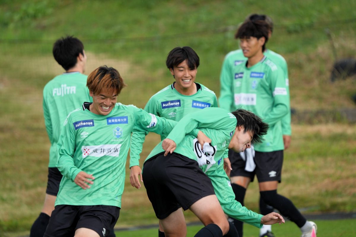 bellmare_staff's tweet photo. Training Photos 📸

#湘南ベルマーレ #bellmare https://t.co/ehXLhqcyJ4