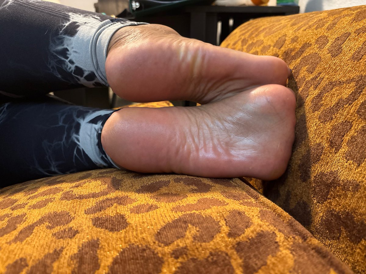 LadyD_Luxx's tweet photo. @Feet_ofthe_Day https://t.co/DEhws9GXuK