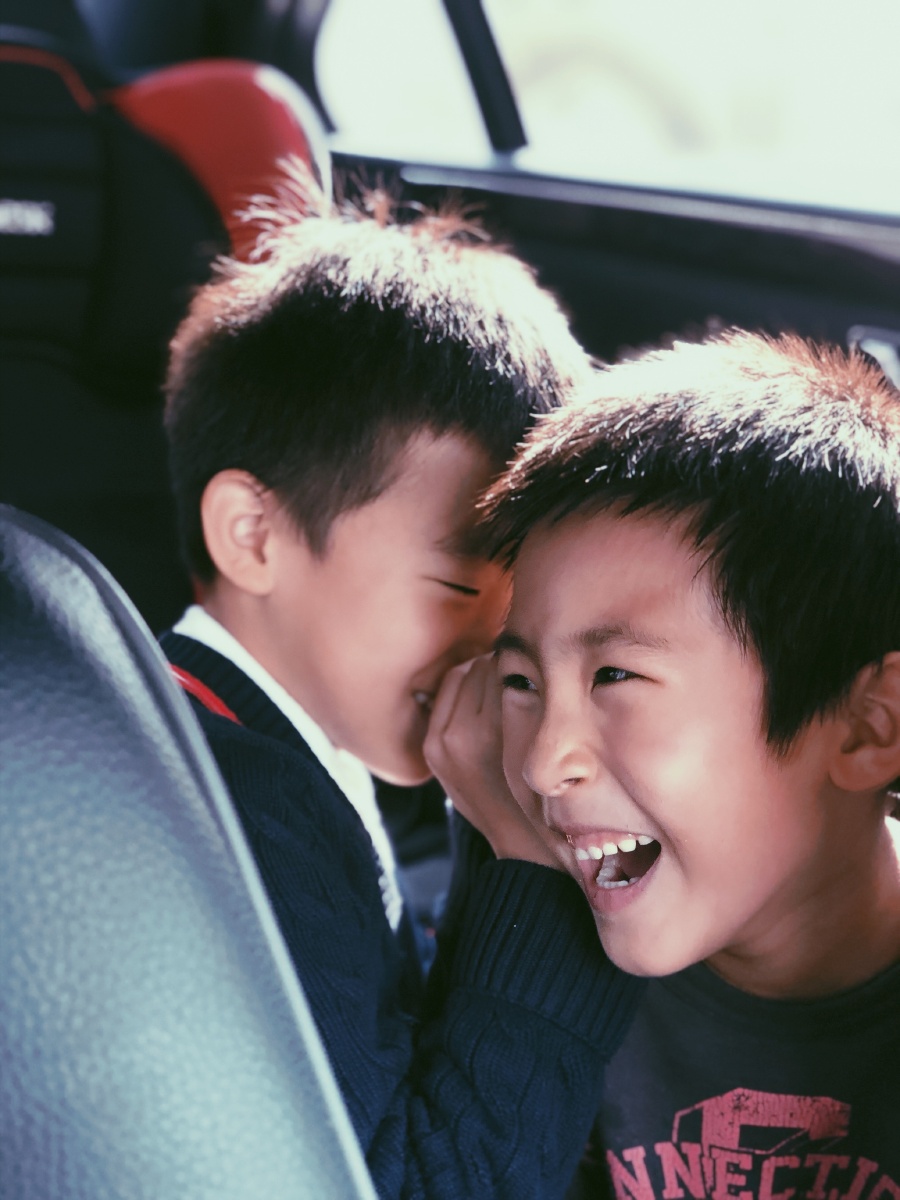 Chanman172000's tweet photo. When you accept the fun quarrel with a friend, the bright Shao runs over laughing happily! https://t.co/4IdqLh8otI