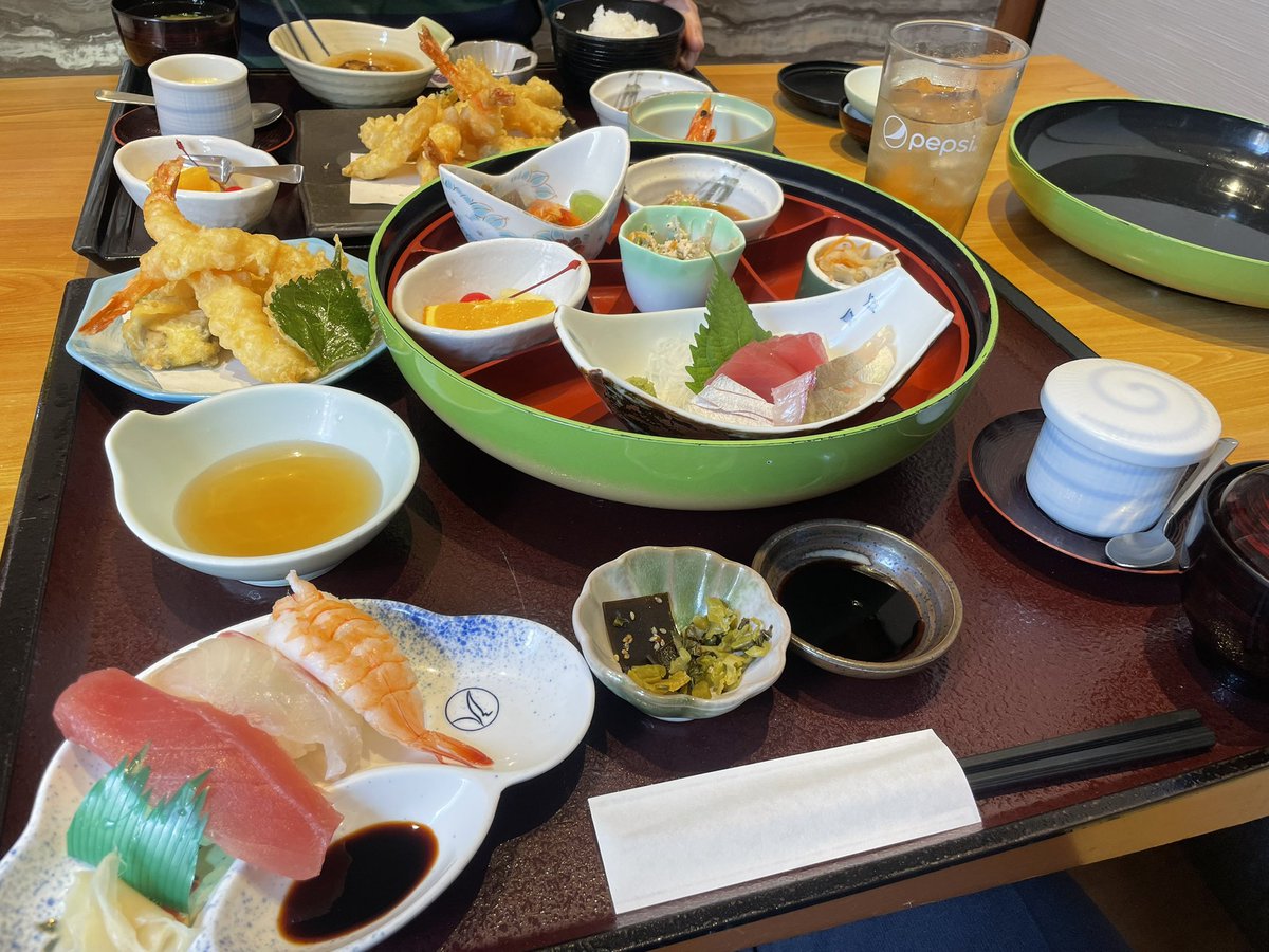 Kohei0332's tweet photo. 天ぷら https://t.co/GMAGSrw0fD